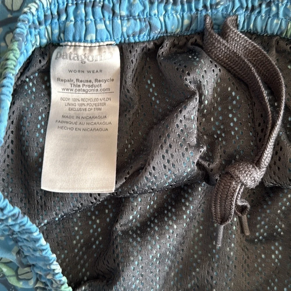 Patagonia Men's Baggies Shorts Hexy Fish Radar Blue small